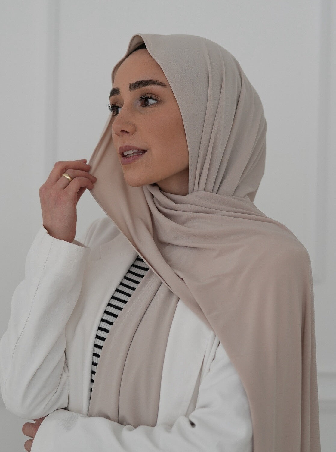 Premium Jersey - Graubeige